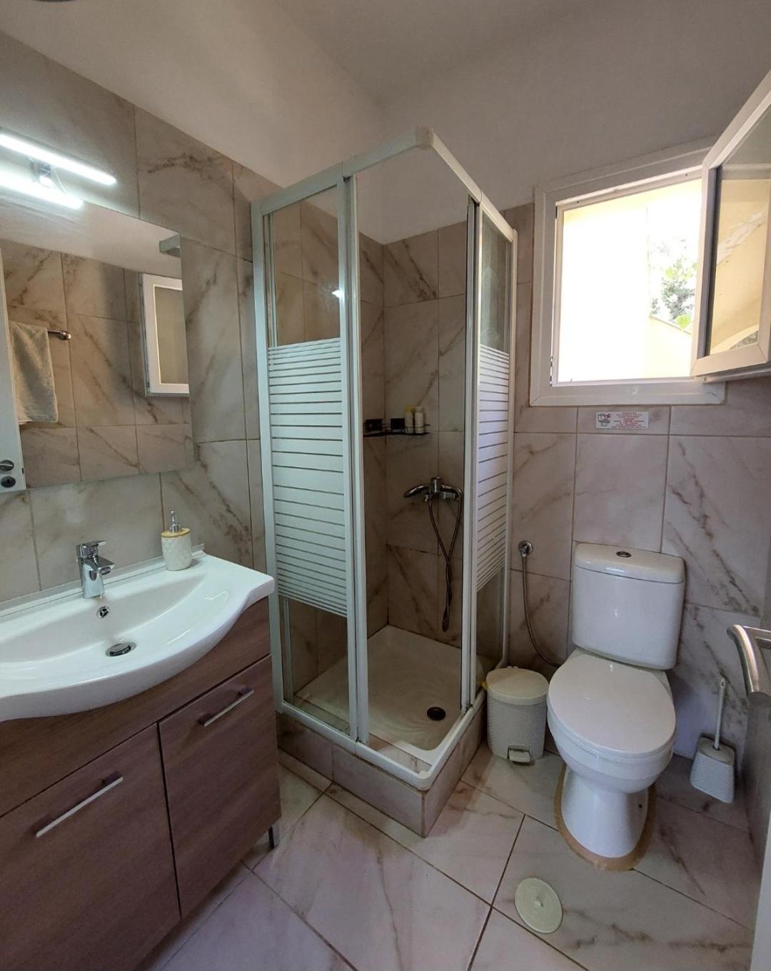 Thanos Guesthouse Corfu Agioi Deka  Esterno foto