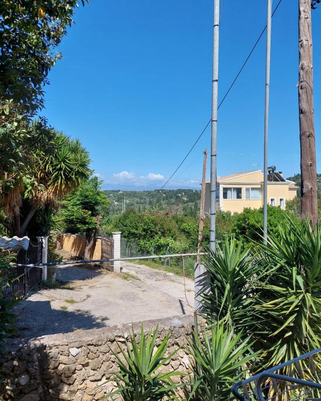 Thanos Guesthouse Corfu Agioi Deka  Esterno foto